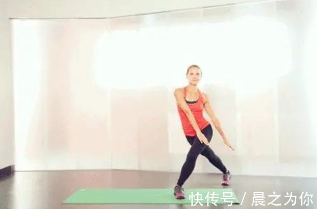 臀部|国产健身美女博主，匀称身材，紧致线条，搭配小麦肤色，耀眼夺目