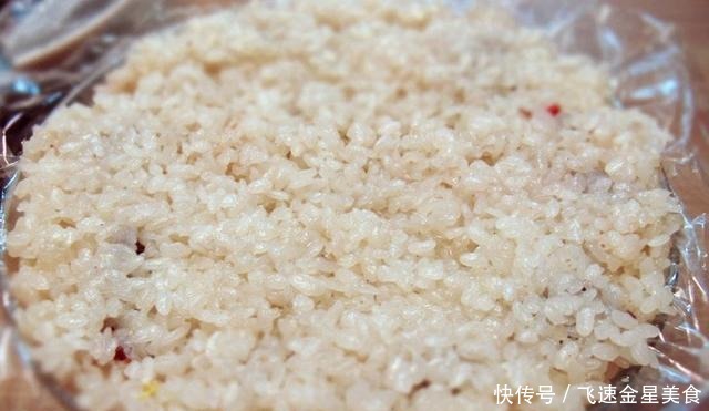 年夜饭，团圆别忘了吃它，加上果脯红豆沙上锅一蒸，比汤圆寓意好