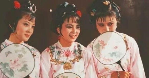 红楼梦@此人才是红楼梦中的大佬,表面老实内心狡诈,将王熙凤耍得团团转