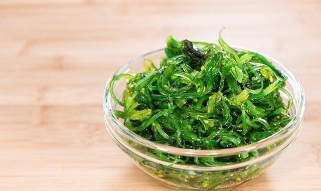 內分泌|甲狀腺結節的“禍根”被找到，多吃“2綠2白”，結節慢慢變小