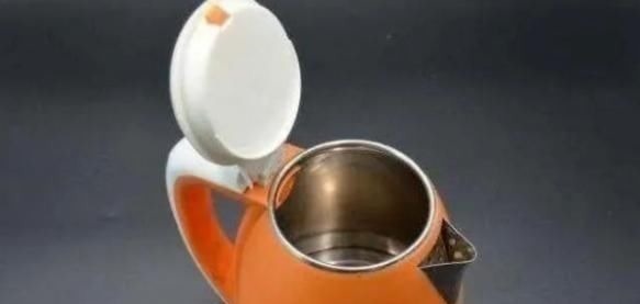 内壁|电热水壶烧水比塑料还毒学会这三招,烧水比矿泉水还要干净