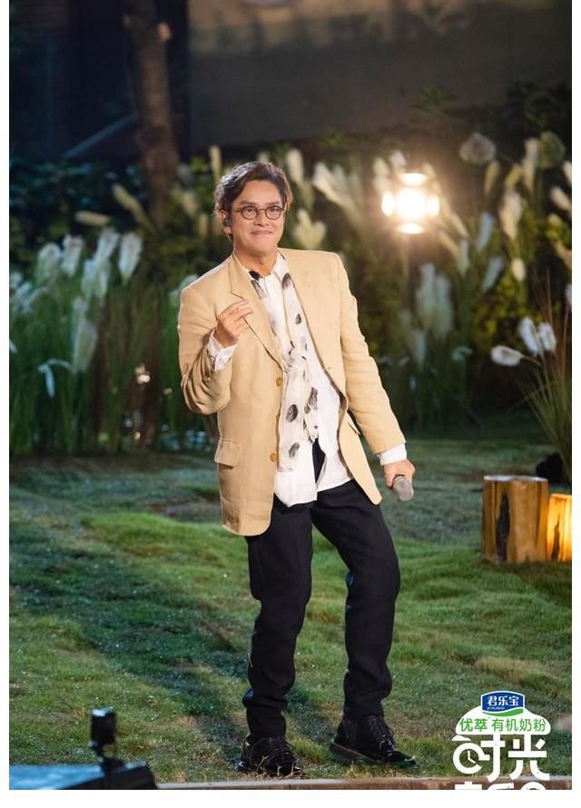 今秋最治愈!《时光音乐会》开播收视夺冠,华语大咖走心诠释经典