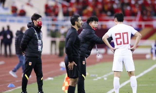 日本男足|遭越南“三闷棍”后,李霄鹏又道歉:难受!向球迷和国脚说对不起
