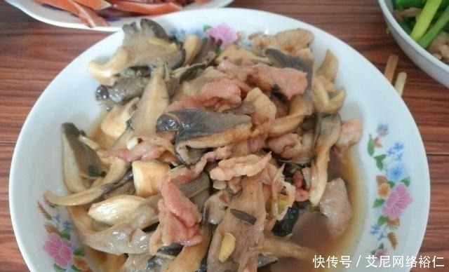 味道|晒晒婆婆家的年夜饭,12道菜,荤素搭配有营养,简单好吃有味道