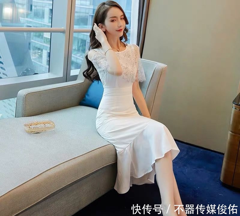 鱼尾|小姐姐爱穿包臀鱼尾裙,勾勒曼妙身形,散发都市女神魅力