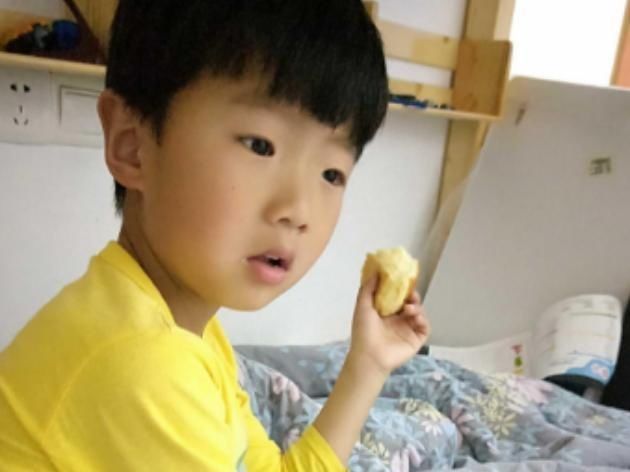 辅食|儿童专家提醒:孩子饿肚子,也不要碰这2种辅食,当心孩子不长个