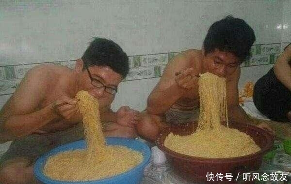 到位|大姐,你卖烧烤的方式是认真的吗,武装的真到位啊