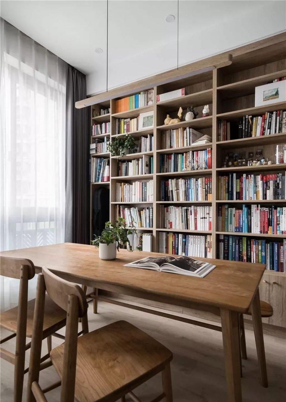 书房|45㎡日式单身公寓，不仅拥有阳光大书房，还有步入式衣帽间！