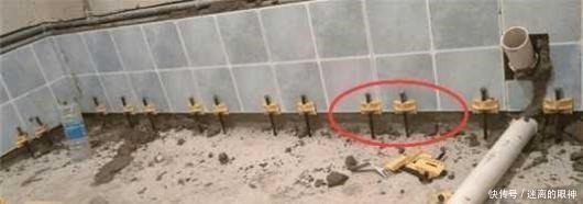 木条|工人如果在墙砖下放这个东西,你连验收都不用,直接结算工钱!