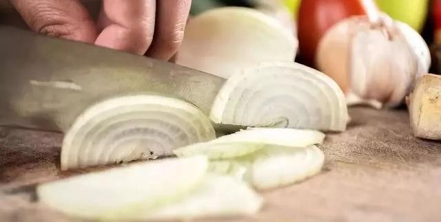 斑块|人猝死前的4个求救信号,收到就是救命,一定要知道