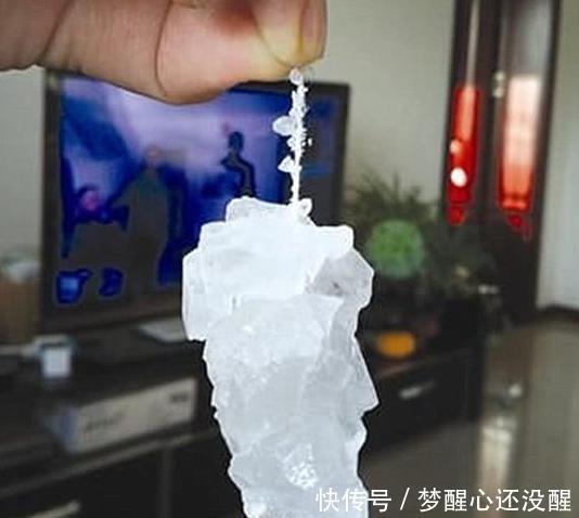 白冰糖和黄冰糖有什么区别?原来差距这么大,千万别买错了哦!