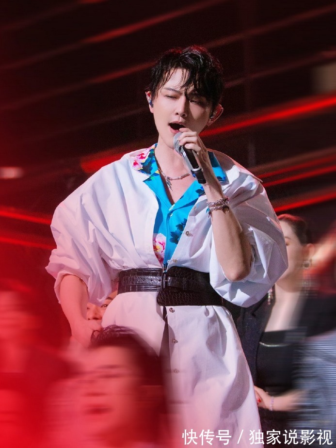 《披哥》決賽夜:陳小春奪冠,海泉卡位出局,晉鉉CP上演四角關系