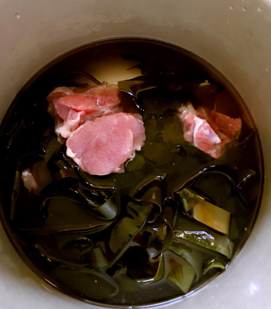 常喝|这2种食材搭配在一起,夏季要常喝,滋补不上火,我家一周炖2回