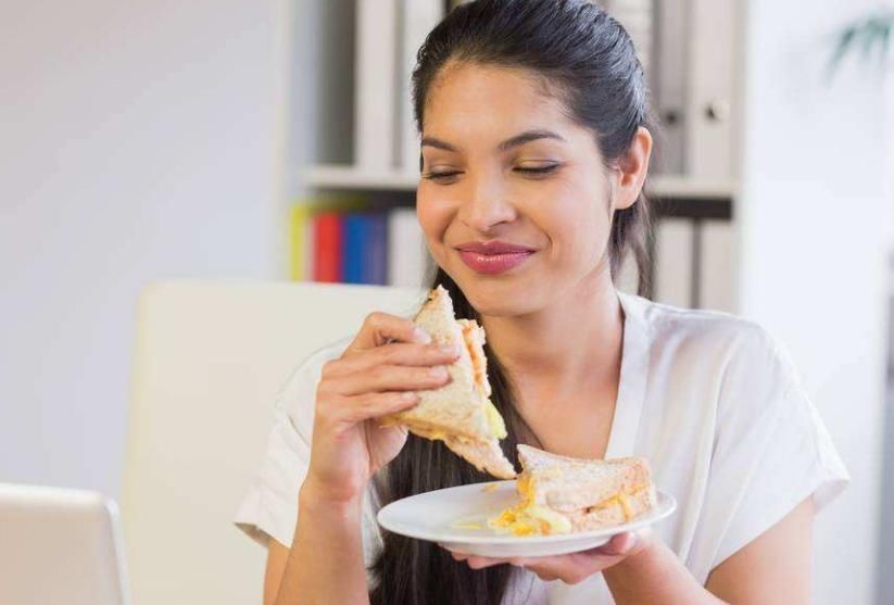 减肥|减肥最有效的3个方法,饭前牢记这句话,胃小才更容易瘦!