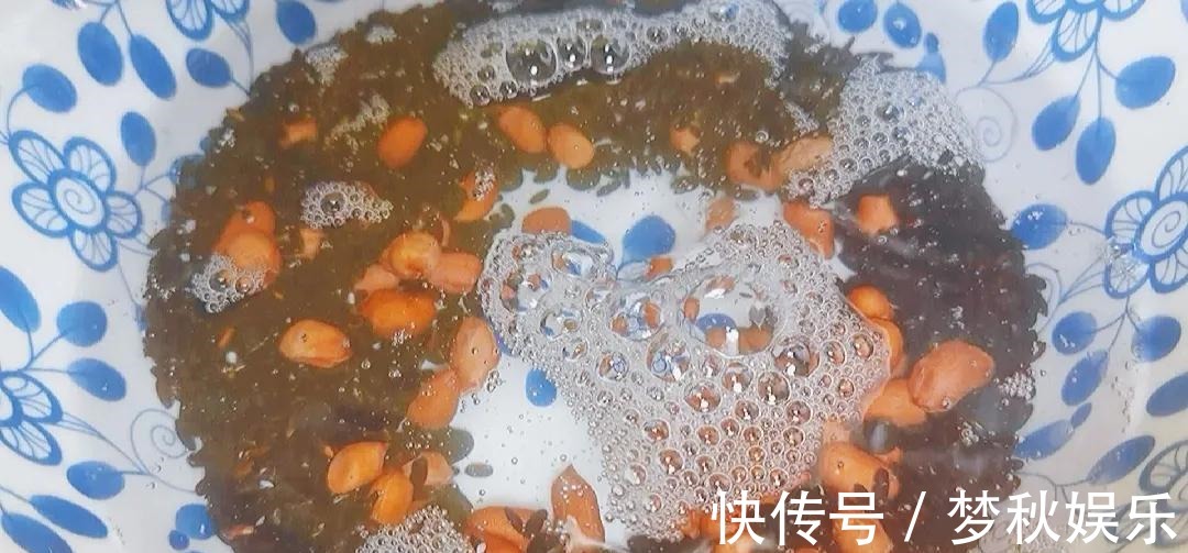 红枣核|96岁爷爷吃了40年的养生配方,头发黑人也精神,快为父母收藏起来