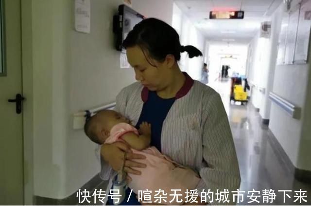 宝宝喝完奶后“很乖”，奶奶却看出不对劲，及时出手救了孩子一命