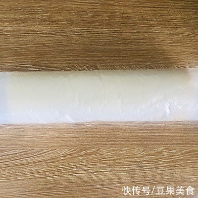 吃一次就上瘾的焦糖杏仁咸奶油蛋糕卷