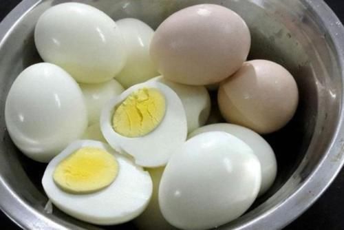 蛋白质|每天吃一个鸡蛋，和不吃鸡蛋的人，有什么区别？医生说出真心话