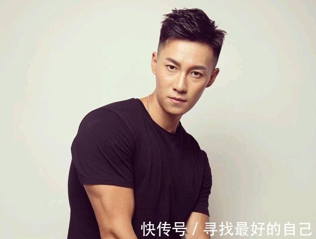 发型 26岁羽生结弦换的发型告诉我们“心形脸的男士放弃刘海更英气”!