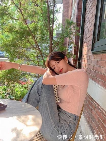 紧身衣 春末夏初适合“温柔感”穿搭,尝试舒适随性的韩系风,好看显气质