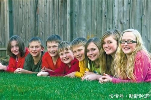 七胞胎|全球首例七胞胎,每天喝42瓶奶粉,换52块尿布,23年后都过得怎样