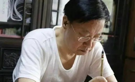 田楷$田蕴章草书满纸“缠绵意”,很是平淡无波澜起伏,却俘获大众芳心