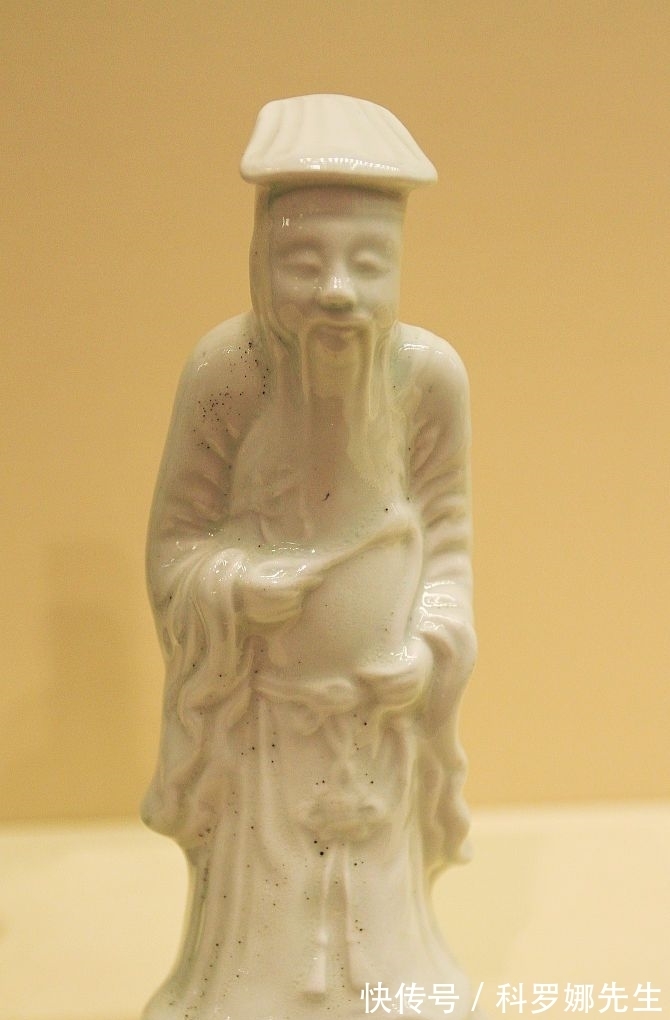 诗作!唐朝吕洞宾善写诗?细品这十首诗作,文化内涵深刻,难怪备受敬仰