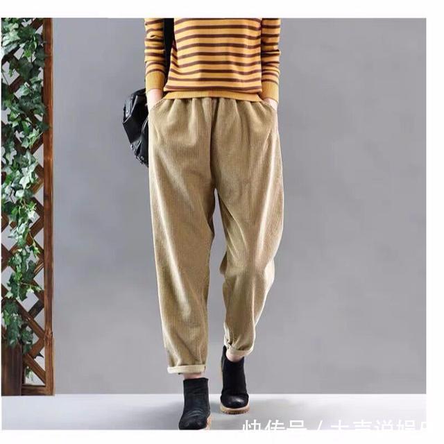 新发现一种女裤叫“烟管裤”!比哈伦裤还洋气,温暖还时髦!