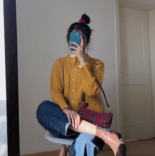 毛衣你穿对了吗？解锁“纯色毛衣”的高阶穿法，时髦洋气又保暖