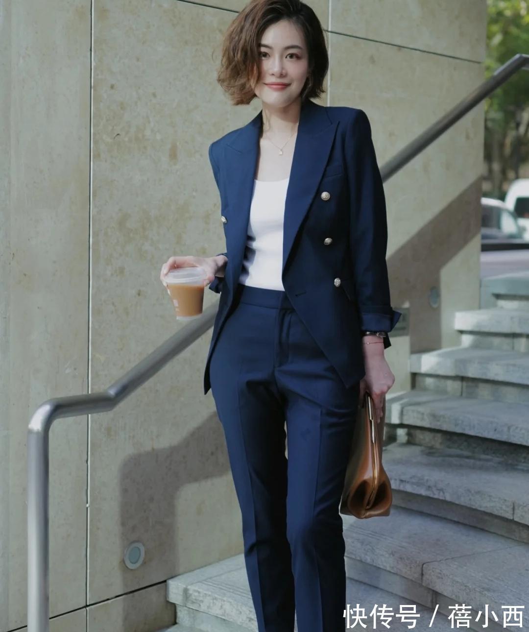 外套|时髦精今秋穿的外套不再是开衫,而是西装,简约高级又显气质