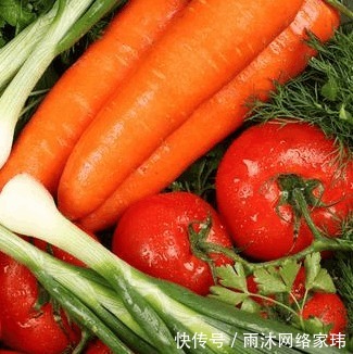 皮肤|皮肤怎么补水每天一碗汤喝出女人好气色