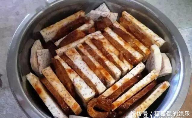必备|芋头扣肉的家常做法,油而不腻,开胃下饭必备菜