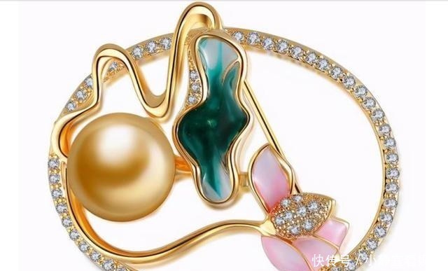 玫瑰金|哪款珍珠首饰更适合自己?雪白肌肤也需要绿叶衬,戴对了魅力十足