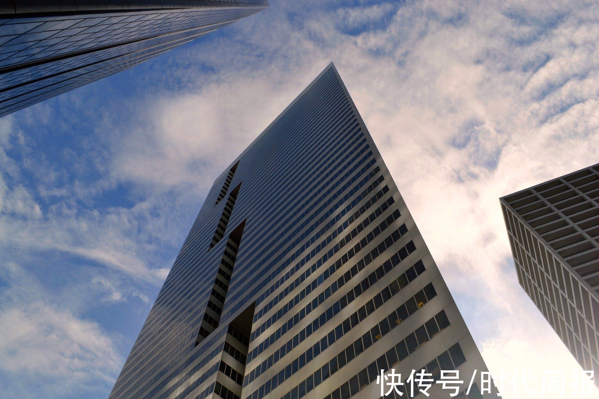 规模|时隔多年重回行业前十 金地集团称下半年毛利率将改善