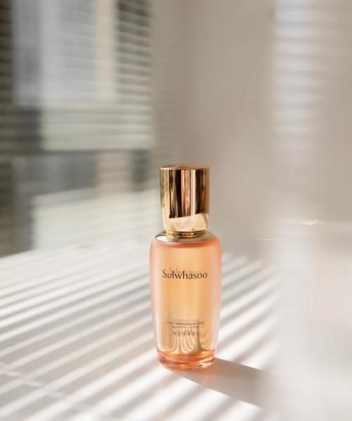 适合30岁女人的精华没几款，小棕瓶是其一，用对了皮肤都不会太差