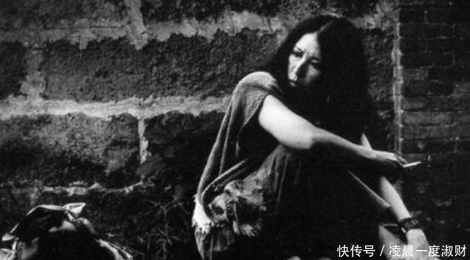 三毛与荷西的爱恋,真像她书中那样美好邻居其实是她自作多情