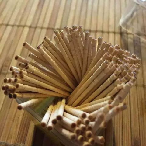 系法 别绑错了!运动鞋上最后一个小孔,原来竟是这个用处…