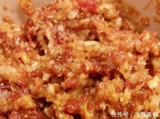拌饺子馅只会放老抽？难怪不好吃，放这三样调料，饺子又香肉不腥