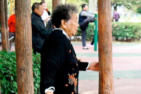 禁忌|五十岁后,不想大病上身,牢记吃饭前后的禁忌,寿命不会短