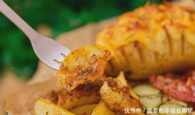 把土豆做成了吃不起的样子!美味又省事,学会这一招,赞爆朋友圈