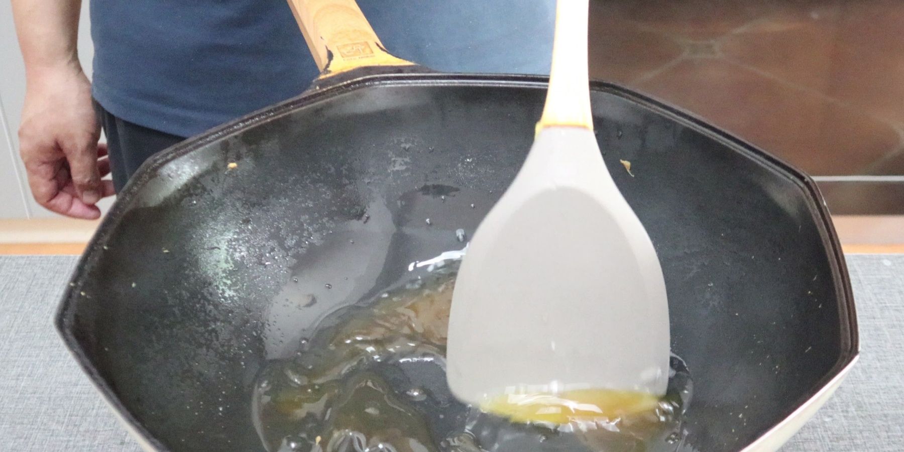 优质蛋白|鸡蛋这做法火了，往锅里一倒，个个鼓大包，真是个神奇的做法