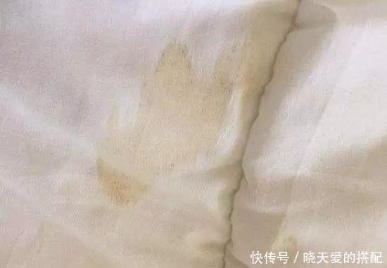 螨虫|床单发黄还臭?偷学我家保姆1招!洗衣机中加“它”,干净除螨虫