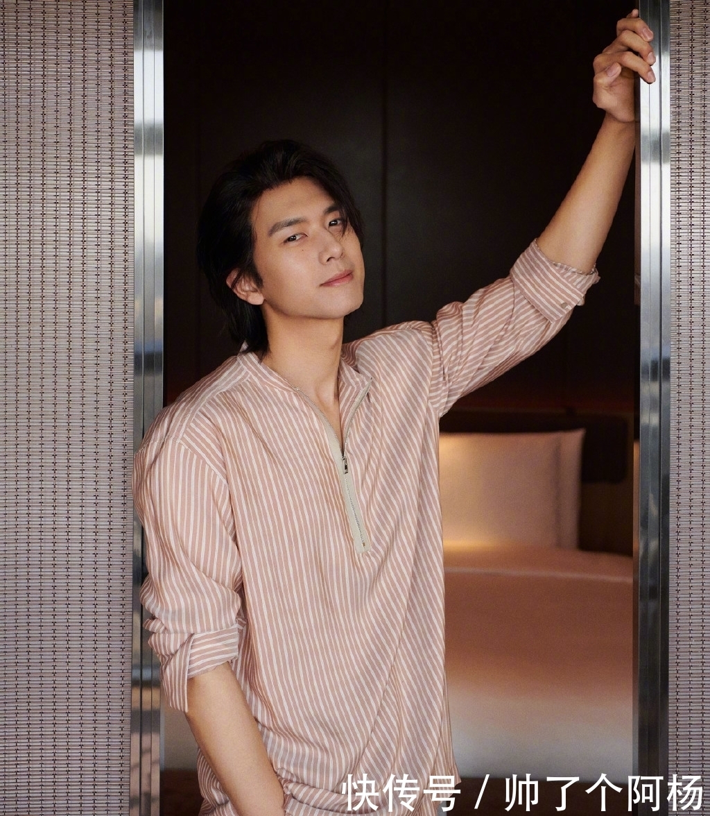 李现留长发,居然是这种效果,真是让人想不到!