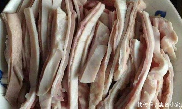 猪肚一炒就变硬那是因为你只会焯水，学会这招，猪肚鲜嫩爽口！