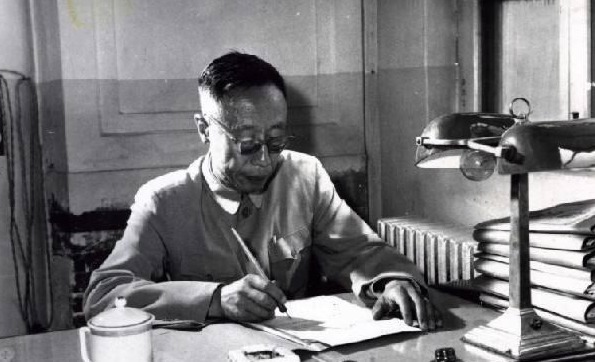 溥仪|“溥仪”上户口,除了住址要填故宫,最后一栏更是让人左右为难