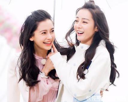 背景板|《奔跑吧》导演清空微博,疑似被杨颖团队内涵,只因沦为背景板