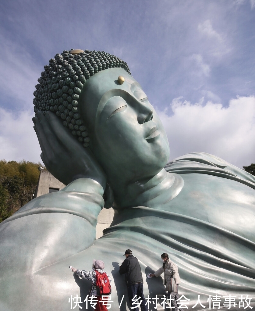 世界最大青铜卧佛,辞旧迎新大扫除