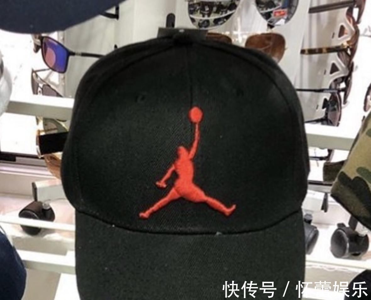 supreme 假鞋到底能有多假年度假鞋大赏,看不出来假算我输