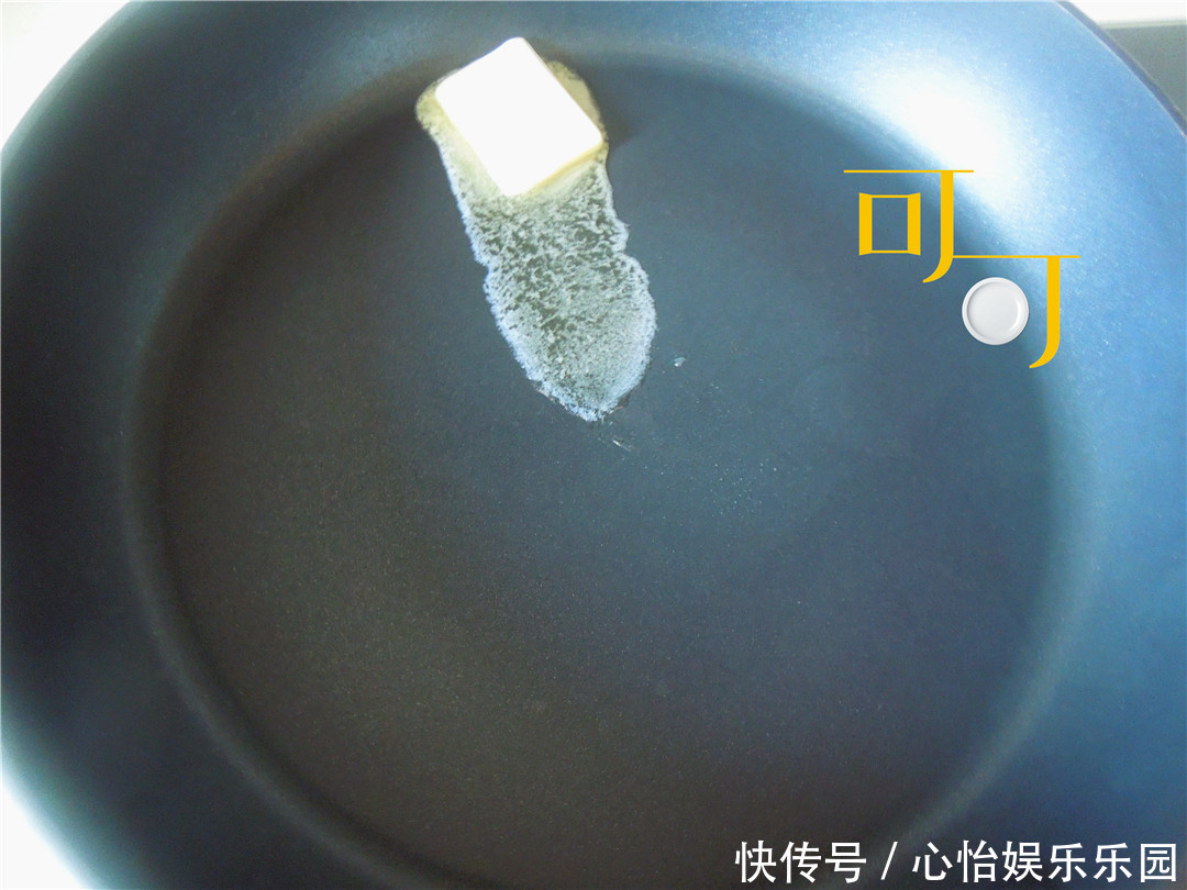 过年|奶油蘑菇浓汤过年家宴来一道经典西式浓汤,老人孩子都爱吃