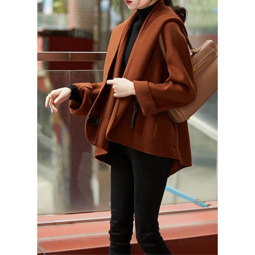 秋冬通勤这样穿，高级又养眼，你和女神的距离就只差一身穿搭